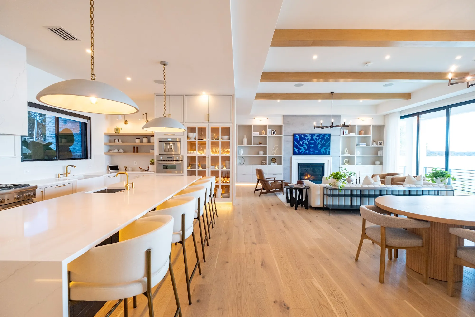 Cocina integrada con comedor, proyecto Domu